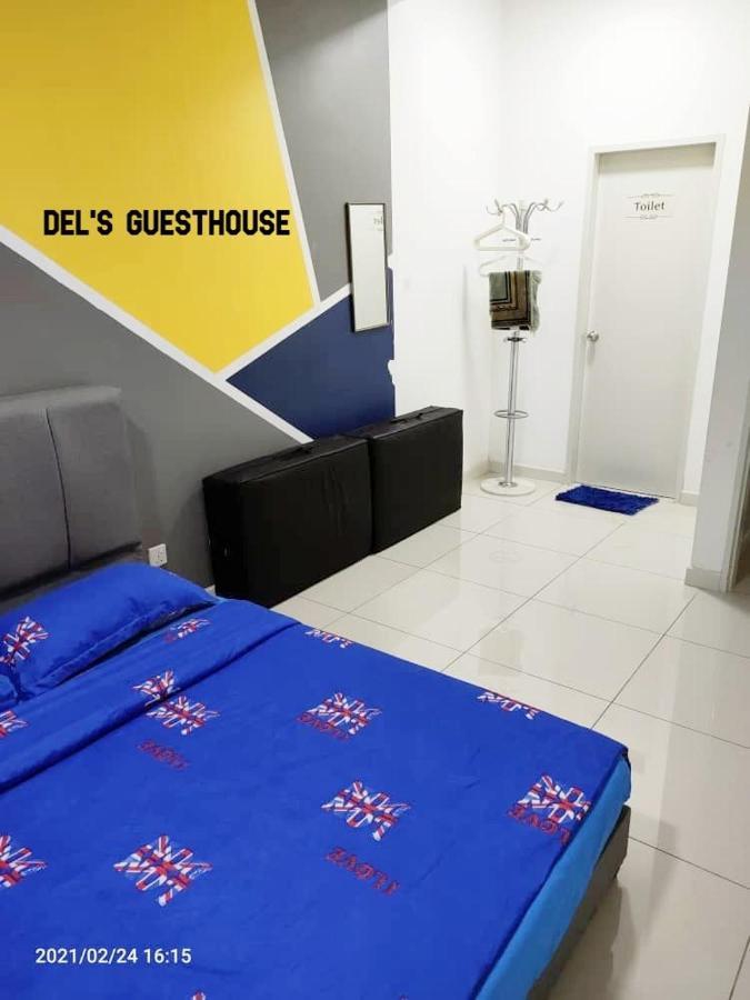 Del'S Guesthouse @ Southville Same Level With Pool Fits 8 Bangi Ngoại thất bức ảnh