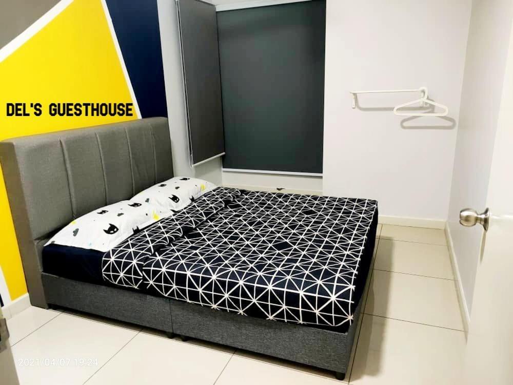 Del'S Guesthouse @ Southville Same Level With Pool Fits 8 Bangi Ngoại thất bức ảnh